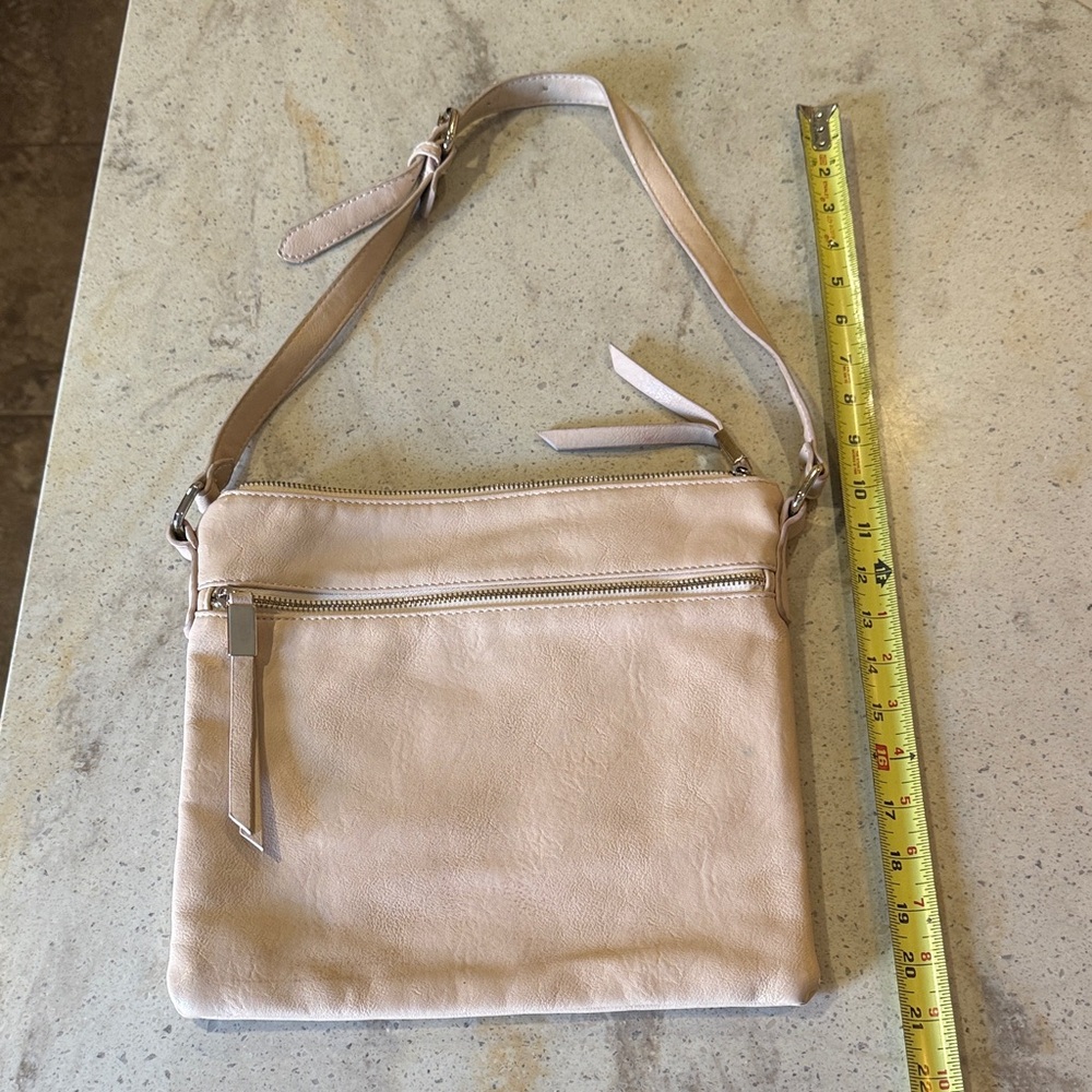Elegant Cream Leather Crossbody Bag